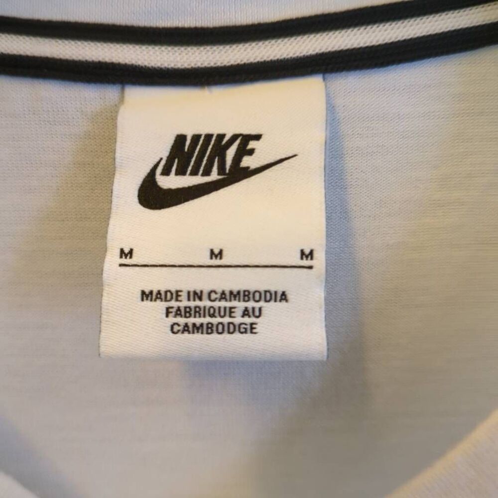 Nike White Black Men's Shortsleeve T-shirt Size Medium - Picture 4 of 5
